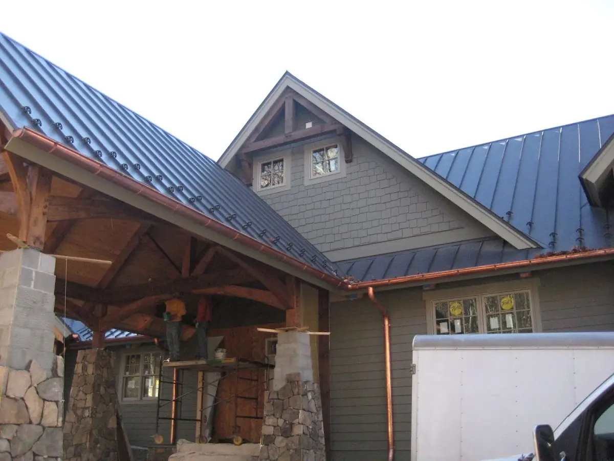 Craftsman Roofing team delivering quality roofing work in Four Points